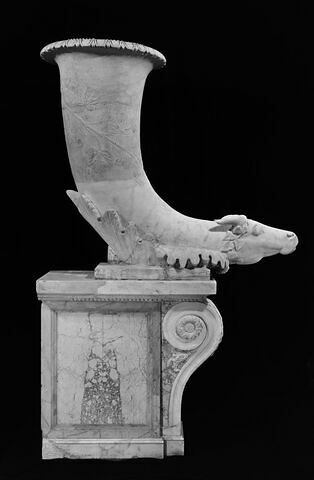 rhyton, image 7/10