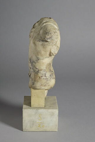 statuette, image 3/4
