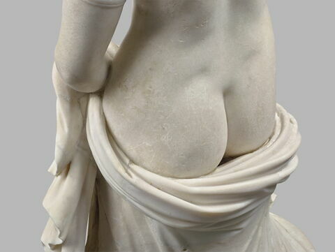Aphrodite Louvre Borghèse, image 5/13
