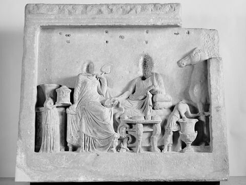 Stèle funéraire d'Attalos, banquet héroïque, image 4/9