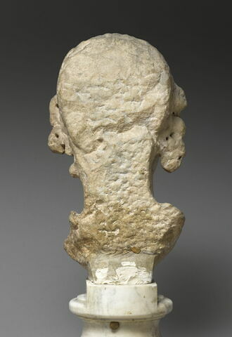 statue, image 3/6
