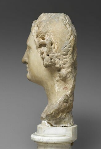 statue, image 5/6