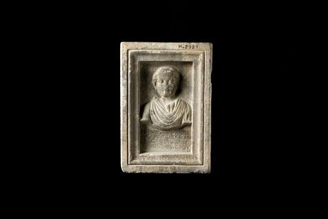 stèle funéraire, image 2/3