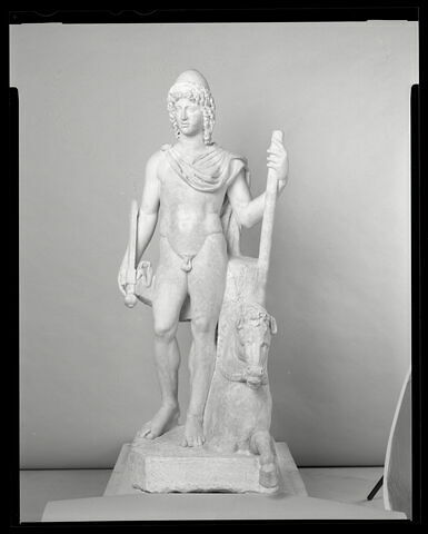 statue, image 6/8