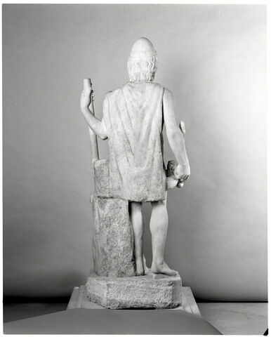 statue, image 7/8