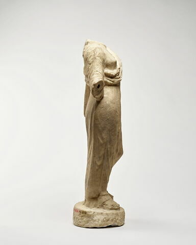 statuette, image 4/4