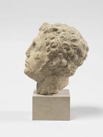 statue, image 2/4
