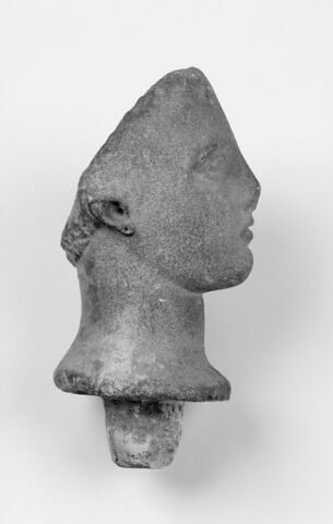 statue, image 2/4