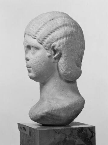 statue, image 5/5