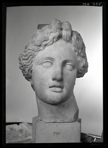 statue, image 9/9