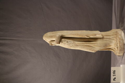 statuette, image 5/5