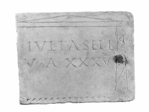 plaque de loculus ; inscription, image 1/2