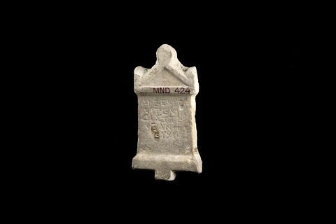 stèle ; inscription, image 2/4