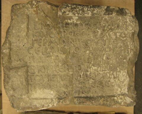 inscription, image 3/3