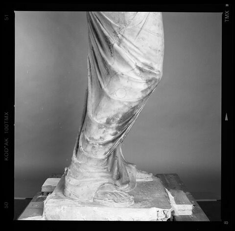 statue, image 15/22