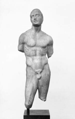 statuette, image 6/6