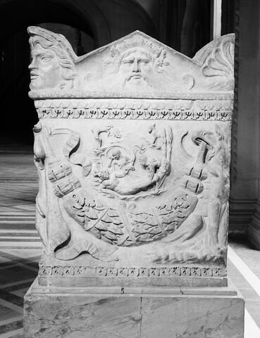 sarcophage ; couvercle de sarcophage, image 4/5