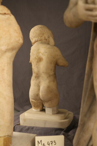 statue, image 3/5