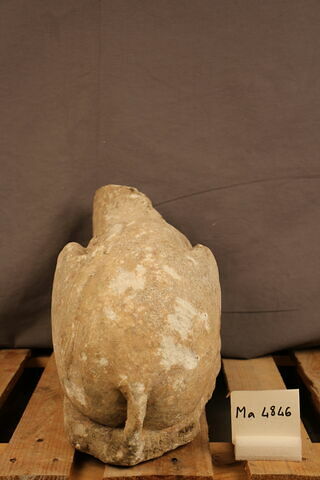 statue, image 4/6