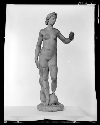 statuette