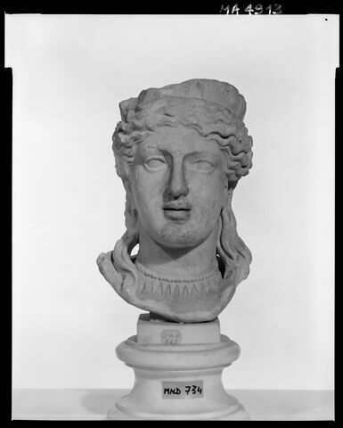 statue, image 5/6