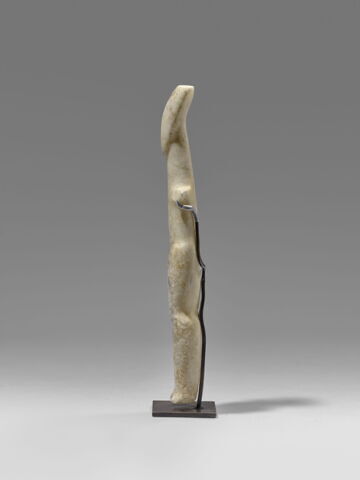statuette, image 3/3