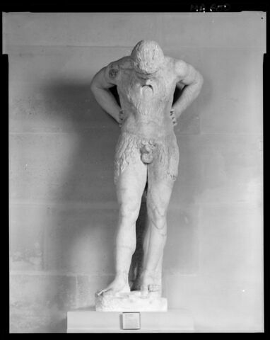 statue, image 6/6