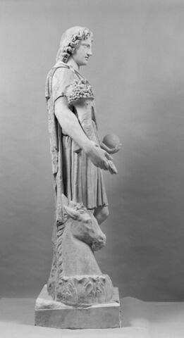 statue, image 7/8