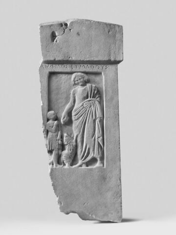 stèle funéraire, image 2/2