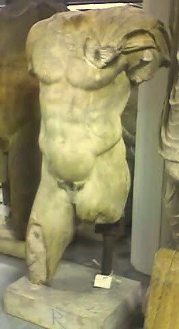 statue, image 4/4