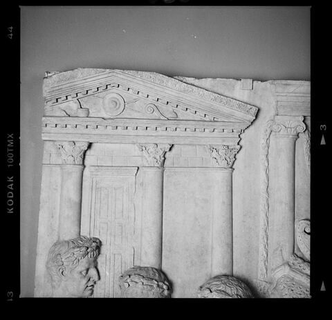 relief architectural, image 9/20