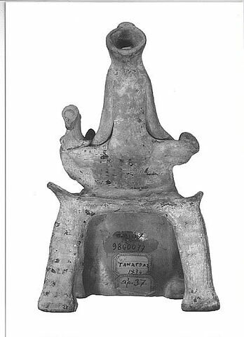 figurine, image 2/2