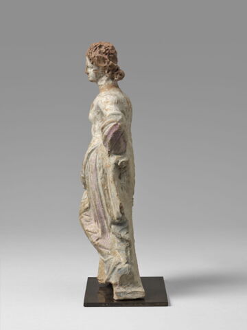 Aphrodite appuyée sur un pilier, image 4/4