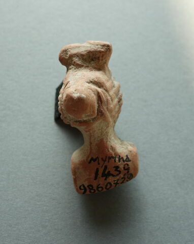 figurine, image 2/2