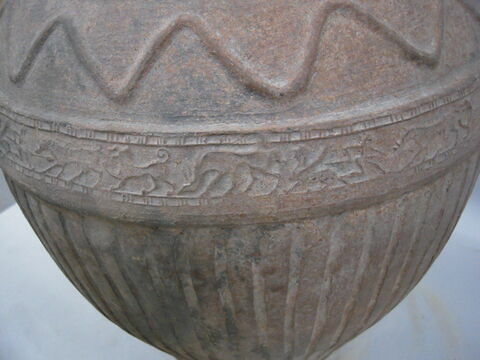 pithos, image 2/2