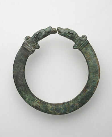 anneau porte-strigile, image 2/2