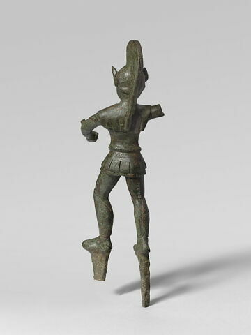 statuette, image 2/5