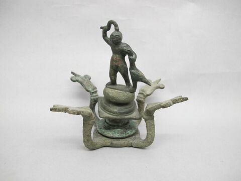 statuette ; couronnement de candélabre, image 2/2