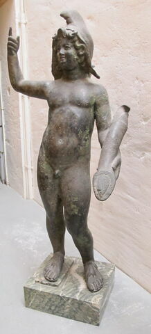 statuette ; candélabre