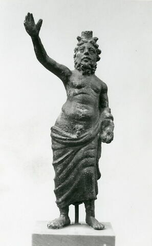 statuette