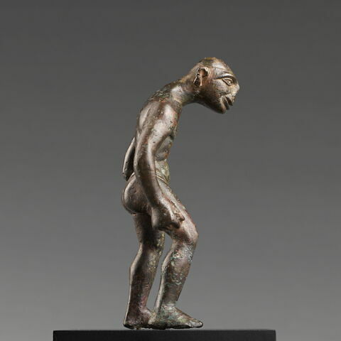 statuette, image 8/10