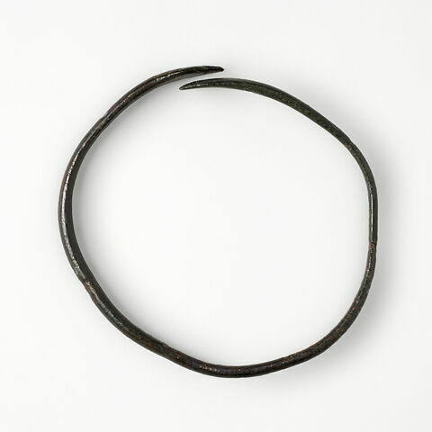 bracelet, image 2/3