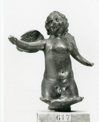 statuette