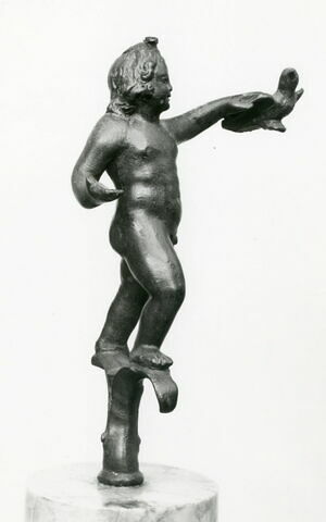 statuette ; couronnement de candélabre