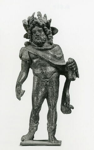 statuette