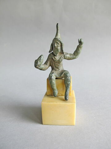 statuette