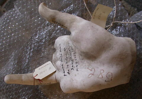 Tirage de la main droite de la Victoire de Samothrace., image 1/1