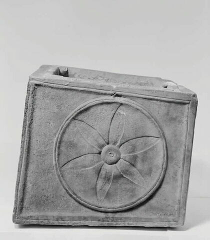 urne, image 8/8