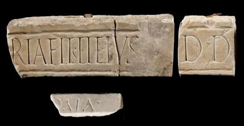 inscription, image 3/3