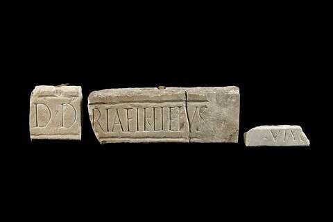 inscription, image 2/3
